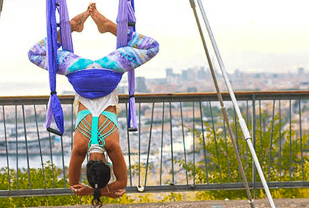 YOGA IN VOLO